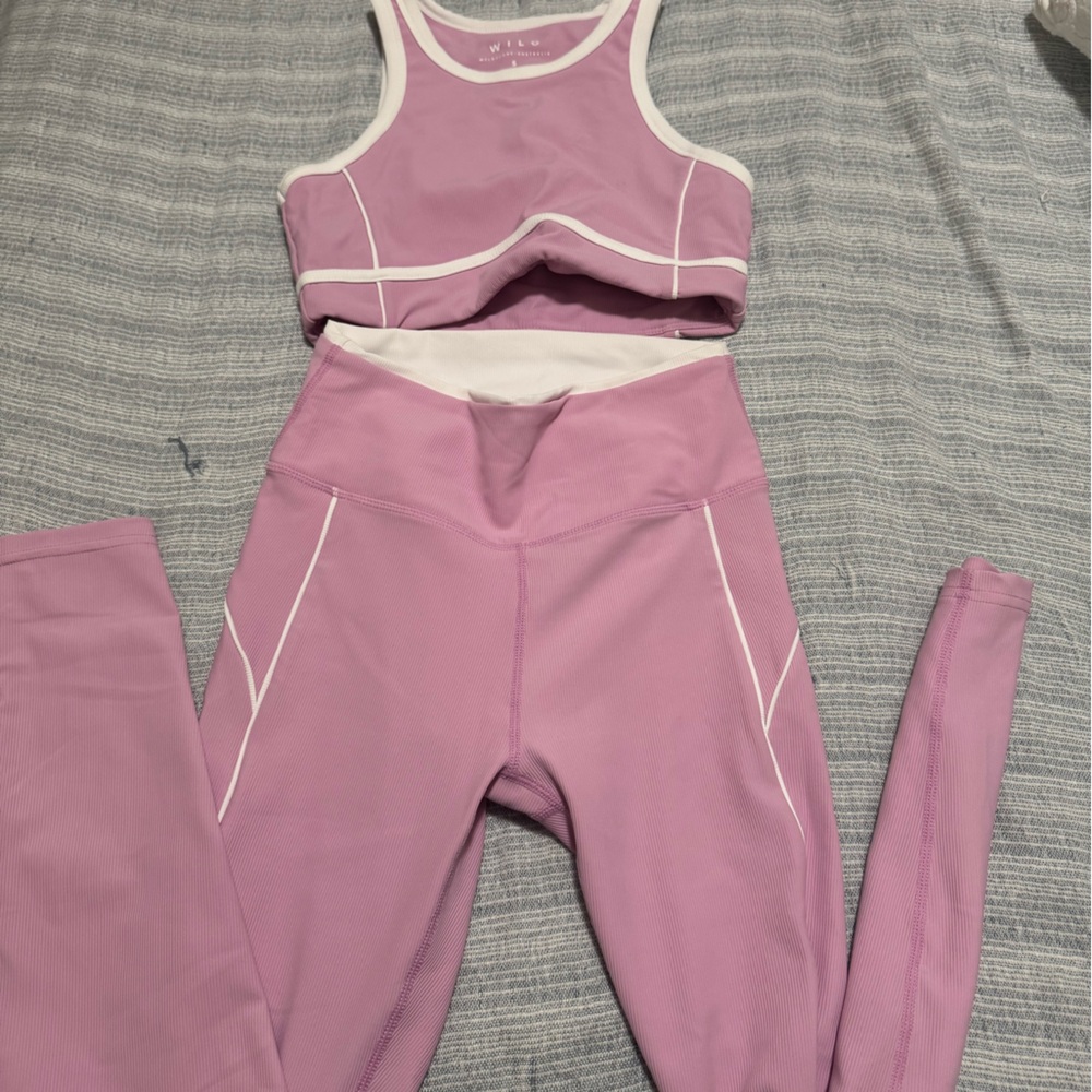 Wilo workout outfit 
Brand new never worn but took tags off